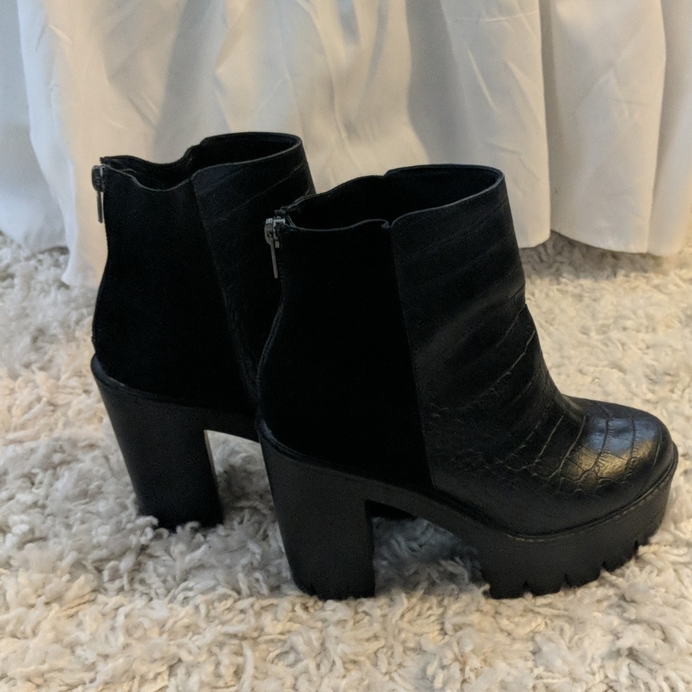 Chunky heel platform booties